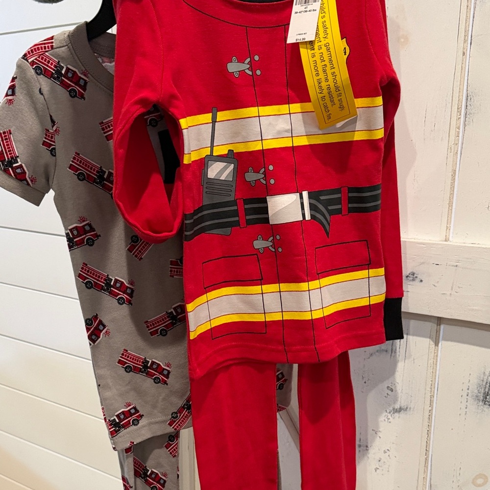 Old Navy Red and Black Pajama Top